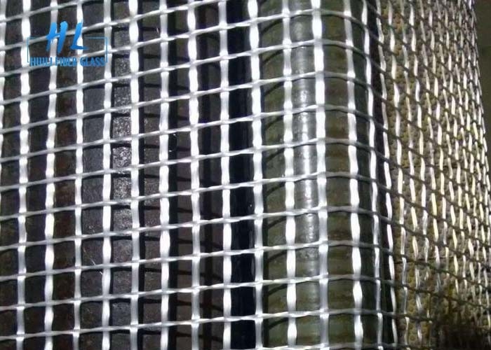 Υφαμένο πλέγμα 4*4mm φίμπεργκλας αλκαλικός ανθεκτικός 160g για τον εξωτερικούς τοίχο και τη στέγη
