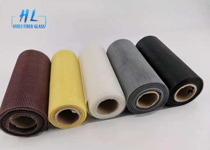 Το PVC έντυσε το πυρίμαχο μαύρο πλέγμα κουνουπιών φίμπεργκλας χρώματος για την παρεμπόδιση